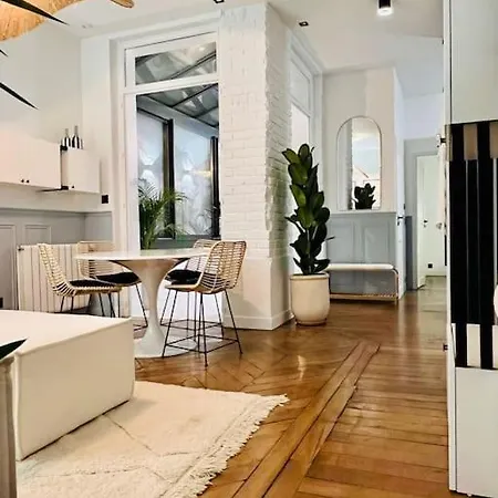 Luxury 2br, 300m From Eiffel Tower & Rue Cler Area Appartamento Parigi