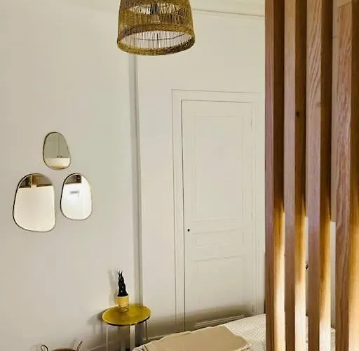 דירה Luxury 2br, 300m From Eiffel Tower & Rue Cler Area פריז