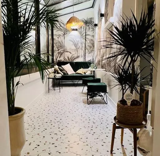 דירה Luxury 2br, 300m From Eiffel Tower & Rue Cler Area פריז