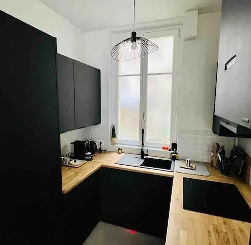 Luxury 2br, 300m From Eiffel Tower & Rue Cler Area Apartmán Paříž