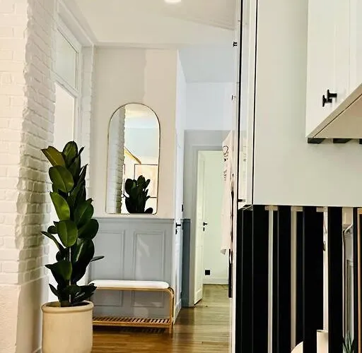 Apartmán Luxury 2br, 300m From Eiffel Tower & Rue Cler Area *