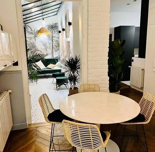 Luxury 2br, 300m From Eiffel Tower & Rue Cler Area Apartmán